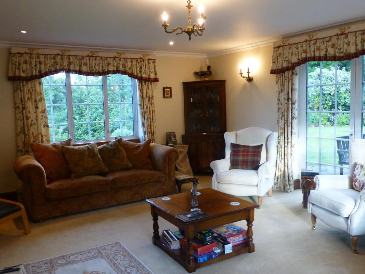 Whiteways Farmhouse Buckland Newton Bagian luar foto